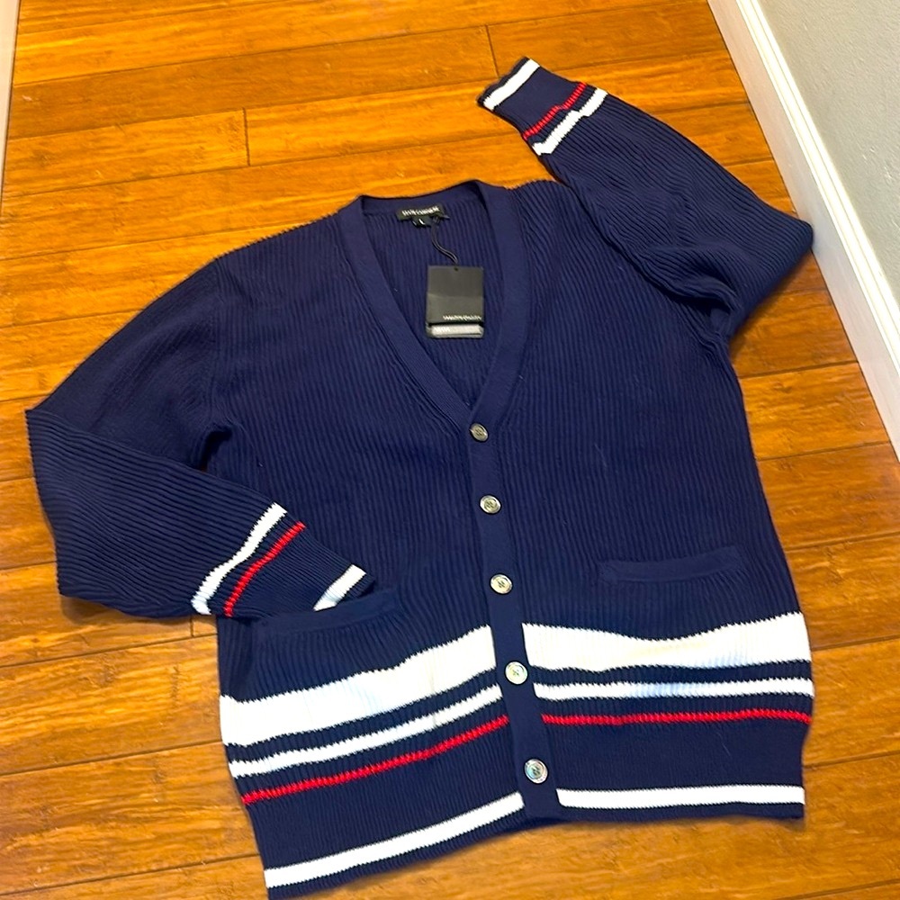 State Cashmere V-Neck Button Down Cashmere Cardigan with Pockets. Brand new.